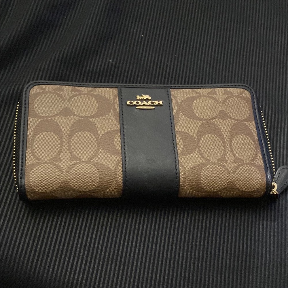 PRE-LOVED Black Zip-Around Wallet with Gold Accents